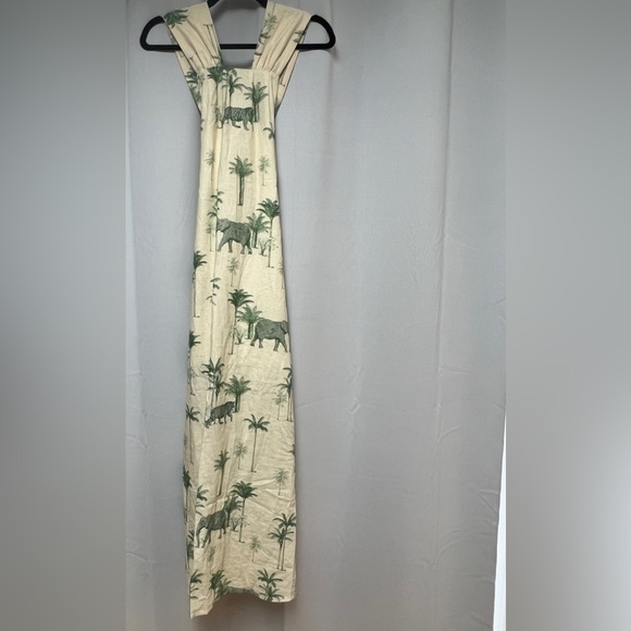 Touche Cross-Back Printed Dress - Picture 10 of 11